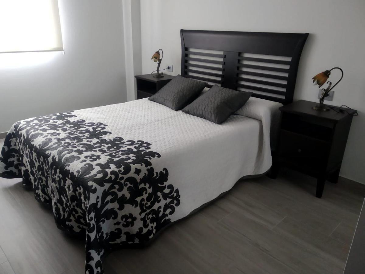 Amplio En Illa De Arousa, Próximo A La Playa Apartamento